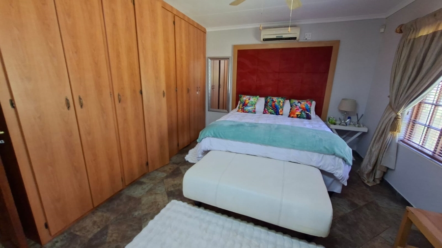 5 Bedroom Property for Sale in Rietvly A H North West
